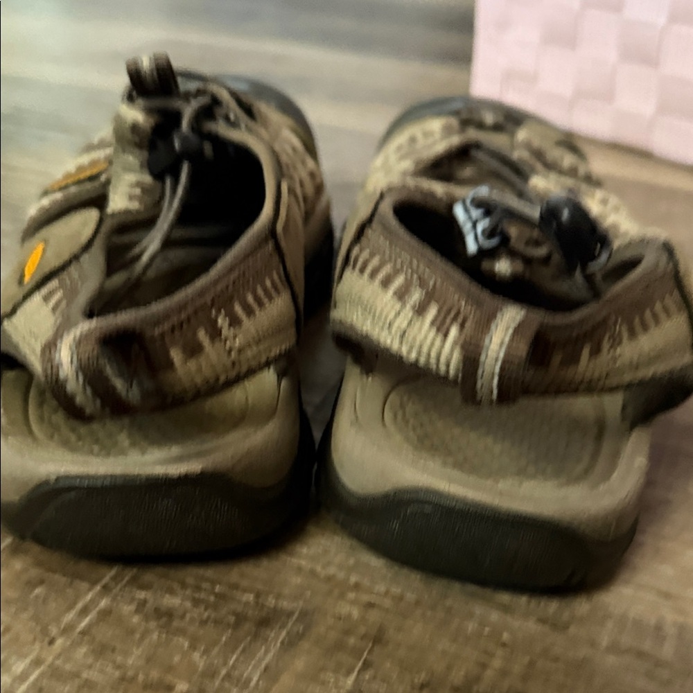 Keen Sandals - Picture 4 of 7